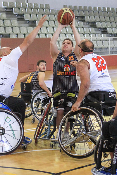 Global Basket, patrocinado por Peta Zetas en el partido contra ADEMI Tenerife